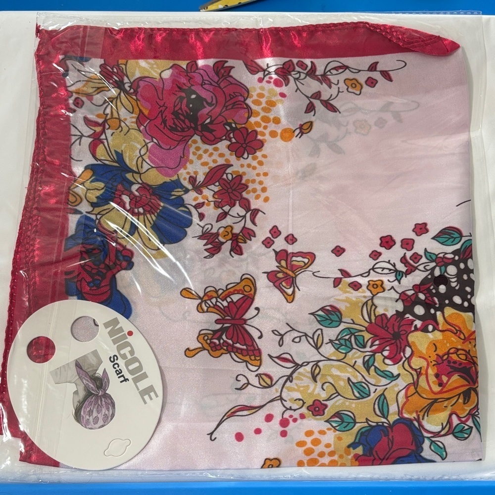 Nicole Multicolor Floral Scarf